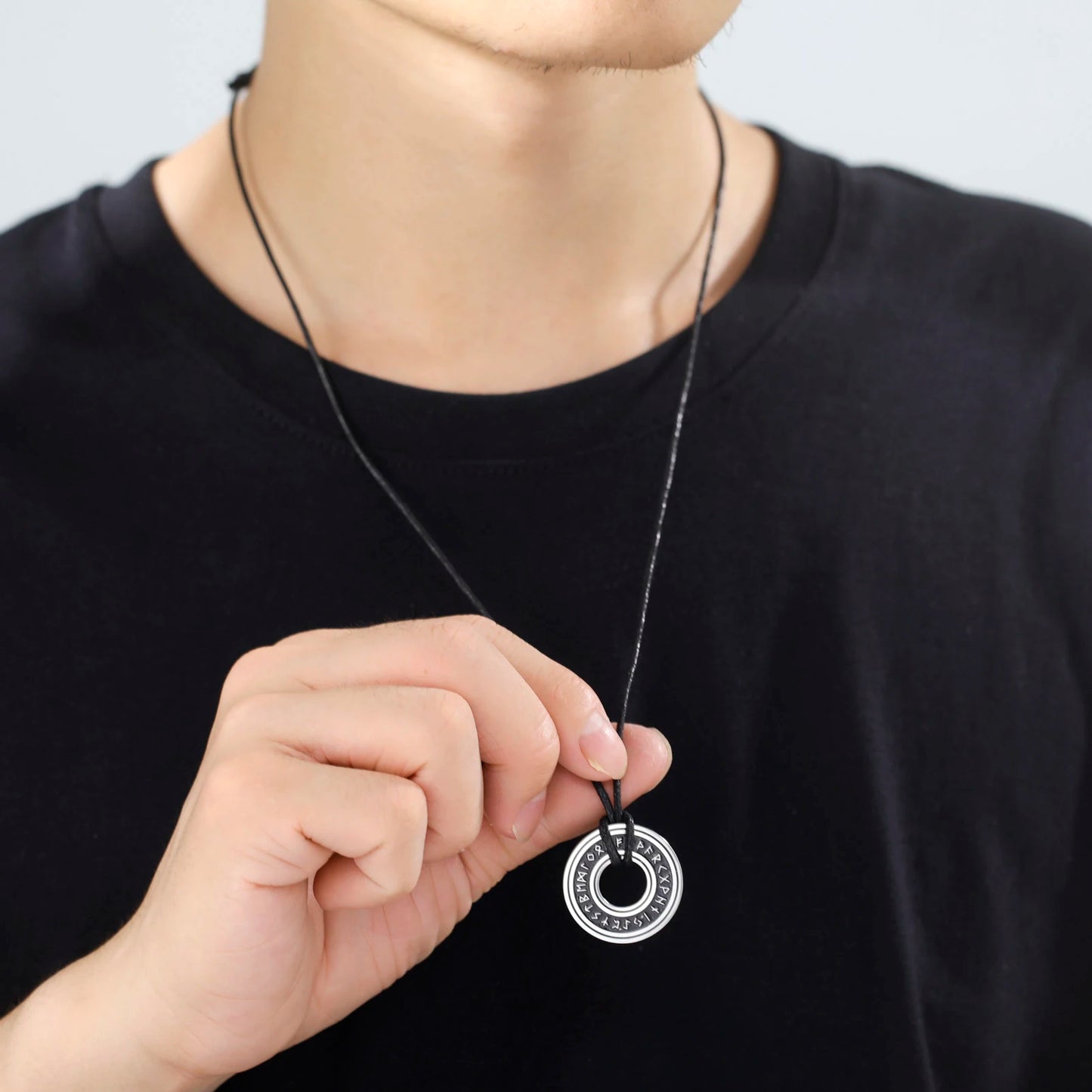 LIKGREAT Vintage nordische Rune Halsketten für Männer