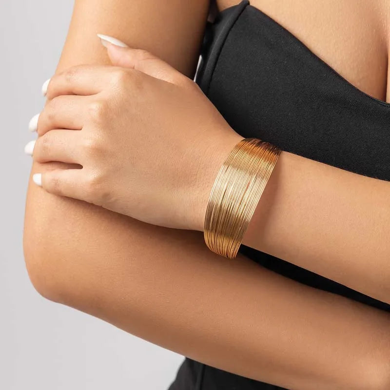 breites Manschetten Armband für Damen